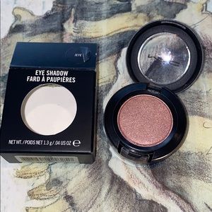 MAC COSMETICS BNIB JETE Veluxe Pearl eyeshadow